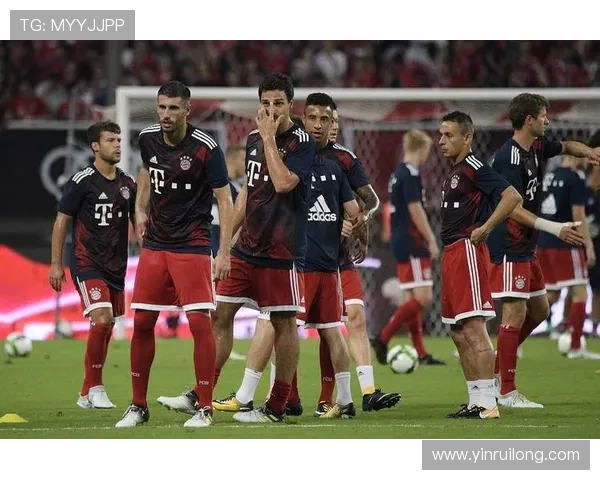 拜仁慕尼黑与多特蒙德激战正酣 谁能笑傲德甲巅峰之战 拜仁慕尼黑与多特蒙德激战正酣 谁能笑傲德甲巅峰之战